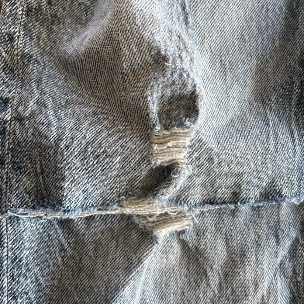 Lucky Brand Drew High Rise Mom Jean Light Wash Distressed Size 4/27 Acid Wash - Picture 15 of 16